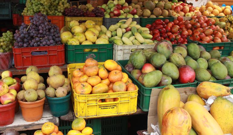 Las frutas y algunas verduras son los alimentos que más escasean por