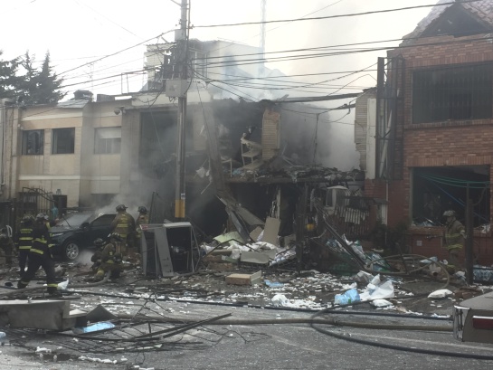Explosión en empresa farmacéutica deja 27 personas heridas Explosión en empresa farmacéutica deja 27 personas heridas
