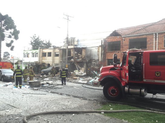 Explosión en empresa farmacéutica deja 27 personas heridas Explosión en empresa farmacéutica deja 27 personas heridas