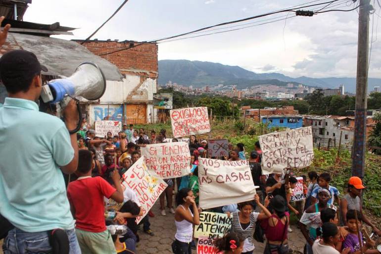 Comunidad urbana popular
Son espacios donde se expresan
las contradicciones urbanas  articulandose con acciones colectivas  e