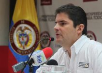 Ministerio de vivienda pondrá lupa a contrato con Natalia Springer