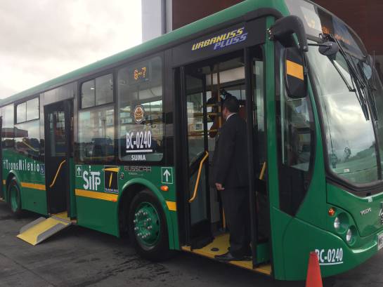 alimentadores en bogota entregan 106 nuevos buses alimentadores de transmilenio alimentadores en bogota entregan 106 nuevos buses alimentadores de transmilenio