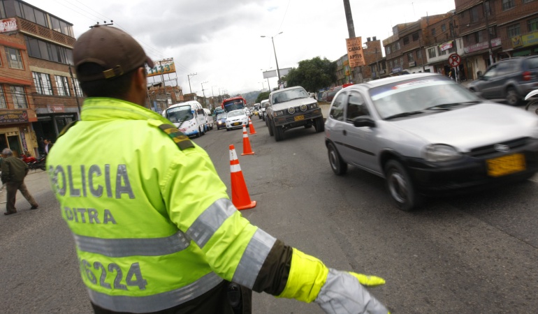 Multas tránsito grúas Bogotá: Comenzaron a regir nuevas tarifas de comparendos, patios y grúas en Bogotá