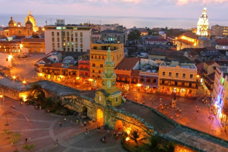 Polémica por viaje a Cartagena de los 11 concejales de Tibasosa, Boyacá: Polémica por viaje a Cartagena de los 11 concejales de Tibasosa, Boyacá