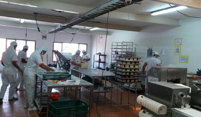 Por aumento del IVA subiría el pan en Tunja: panaderos: Por aumento del IVA subiría el pan en Tunja: panaderos