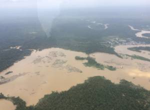 Aguas con mercurio habrían causado muerte de 37 niños en Chocó e intoxicado a 64 más Aguas con mercurio habrían causado muerte de 37 niños en Chocó e intoxicado a 64 más
