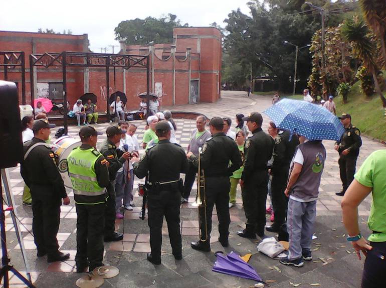 En el parque el bosque de la ciudad, se llevaron a cabo diferentes actividades con los adultos mayores pertenecientes al programa Canitas Verdes.