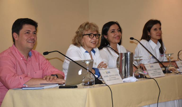 Exportar turismo y cultura, propone Mincomercio a mandatarios del Caribe