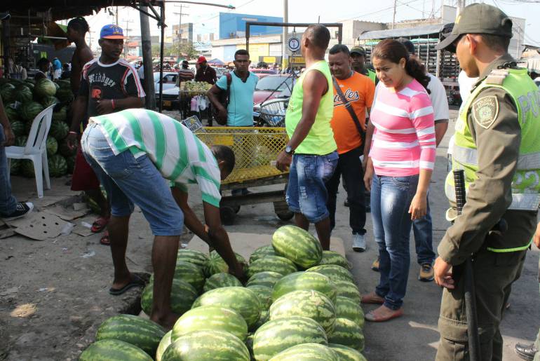 10 amonestaciones por ocupación indebida del espacio público, fueron levantadas en Mercado de Cartagena