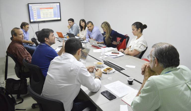 Gobernador celebra avances de las obras del CEEC