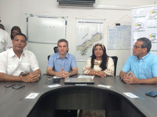 Luis Medina Toro, Corpoguajria; Carlos Eduardo Correa, viceministro del Agua; Oneida Pinto Pérez, gobernadora y William García Medina, ASAA. Luis Medina Toro, Corpoguajria; Carlos Eduardo Correa, viceministro del Agua; Oneida Pinto Pérez, gobernadora y William García Medina, ASAA.