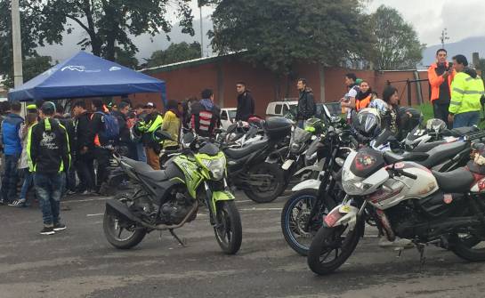Mayor control a motociclistas por incremento de accidentes en Bogotá: Policía refuerza controles a motociclistas por incremento de accidentes en Bogotá Mayor control a motociclistas por incremento de accidentes en Bogotá: Policía refuerza controles a motociclistas por incremento de accidentes en Bogotá