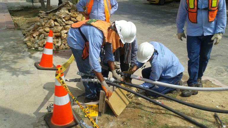 Continúa emergencia por fallas en el fluido eléctrico en Barranquilla