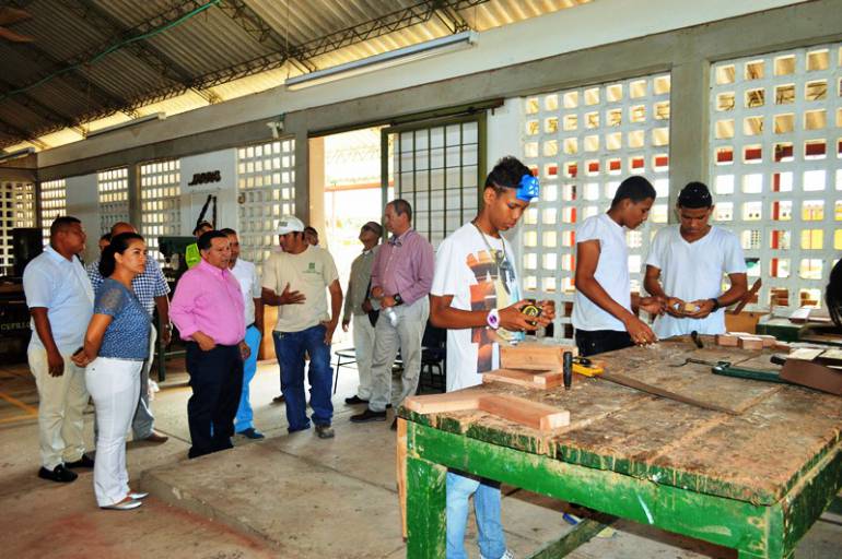Alcaldía ofrece apoyo a jóvenes que reciben formación en la Escuela Taller de Cartagena: Alcaldía ofrece apoyo a jóvenes que reciben formación en la Escuela Taller de Cartagena