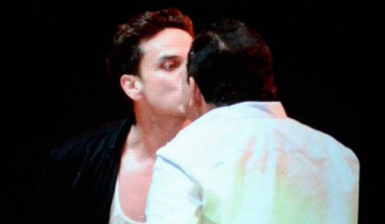 “Lo ocurrido en la clausura me da vergüenza”: Emiliano Zuleta sobre beso entre Poncho y Silvestre Dangond