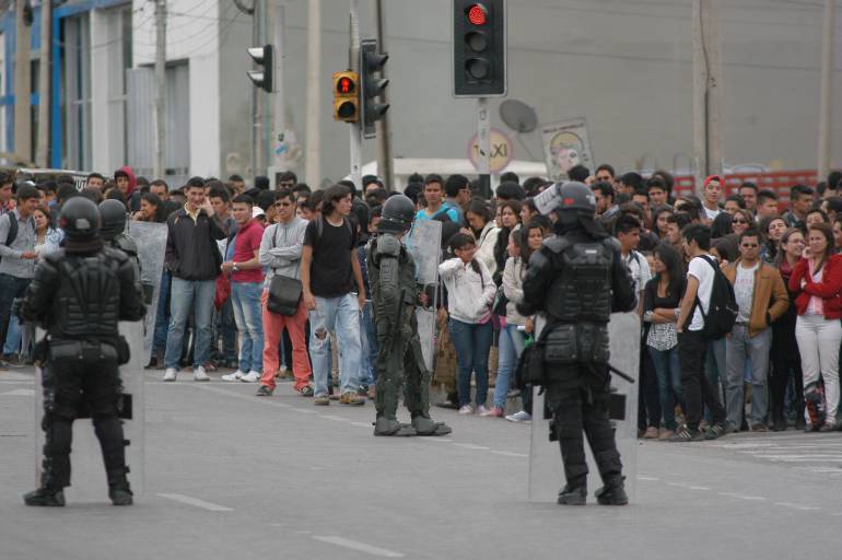 Con explosivos encapuchados alteraron orden público en la UPTC de Tunja: Con explosivos encapuchados alteraron orden público en la UPTC de Tunja