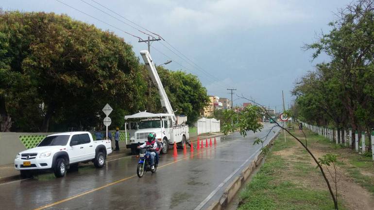 Instalan nuevas redes en el marco del plan '15 mil millones', de Electricaribe