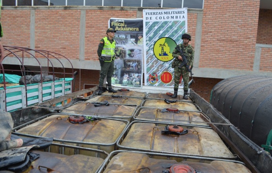 Incautan más de 11.000 galones de combustible en Cúcuta: Autoridades en Cúcuta incautan más de 11.000 galones de combustible de contrabando desde Venezuela Incautan más de 11.000 galones de combustible en Cúcuta: Autoridades en Cúcuta incautan más de 11.000 galones de combustible de contrabando desde Venezuela