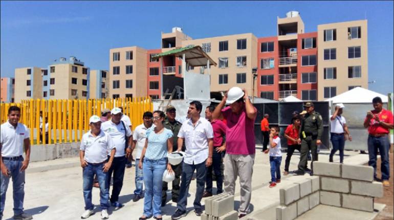 Con 420 viviendas más arranca proyecto Cayenas II y III
