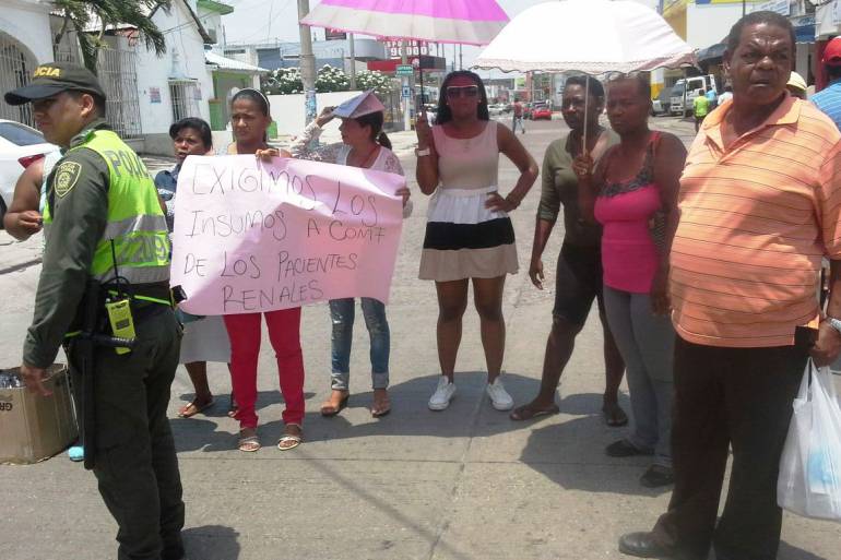 Pacientes renales de Comfamiliar en Cartagena completan una semana sin tratamiento: Pacientes renales de Comfamiliar en Cartagena completan una semana sin tratamiento