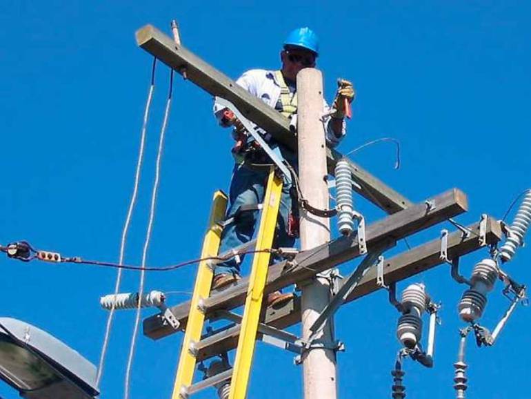 Más de cincuenta barrios de Cartagena, sin energía este domingo