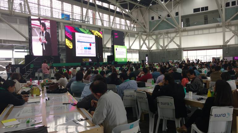 Bootcamps en Medellín: Banco Mundial lanza programa Bootcamps para jóvenes en Medellín