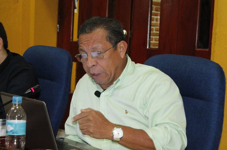 Buscan prohibir venta de bebidas azucaradas en colegios de Cartagena