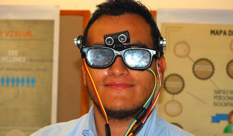 creación, estudiantes universitarios, inventos, Manizales, Caldas: Estudiantes en Manizales diseñan gafas para personas con discapacidad visual