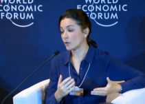 América Latina debe descriminalizar consumo de drogas: experta en Foro Económico Mundial