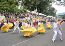 Desfile del reinado municipal del folclor estrenó ruta en Ibagué