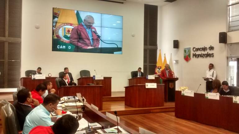 En Manizales se busca institucionalizar el día del taxista