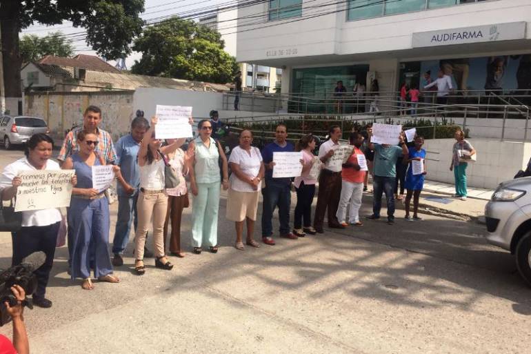 Padres de niños con autismo exigieron a Coomeva Cartagena atención en salud de sus hijos: Padres de niños con autismo exigieron a Coomeva Cartagena atención en salud de sus hijos