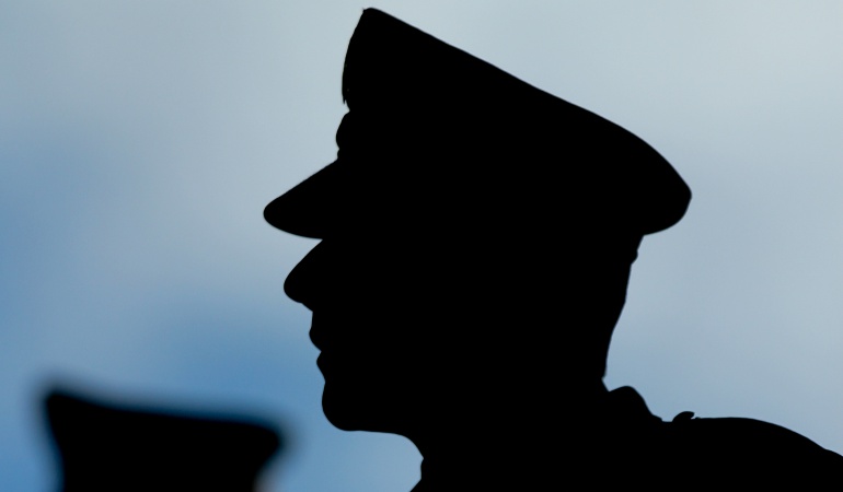 Coronel que fue deportado por alianza con las autodefensas: Ya está en Colombia el coronel del Ejército condenado por nexos con las AUC
