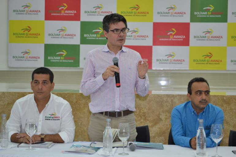 'Agridulce' reunión entre Minsalud y padres de niñas de El Carmen de Bolívar: 'Agridulce' reunión entre Minsalud y padres de niñas de El Carmen de Bolívar