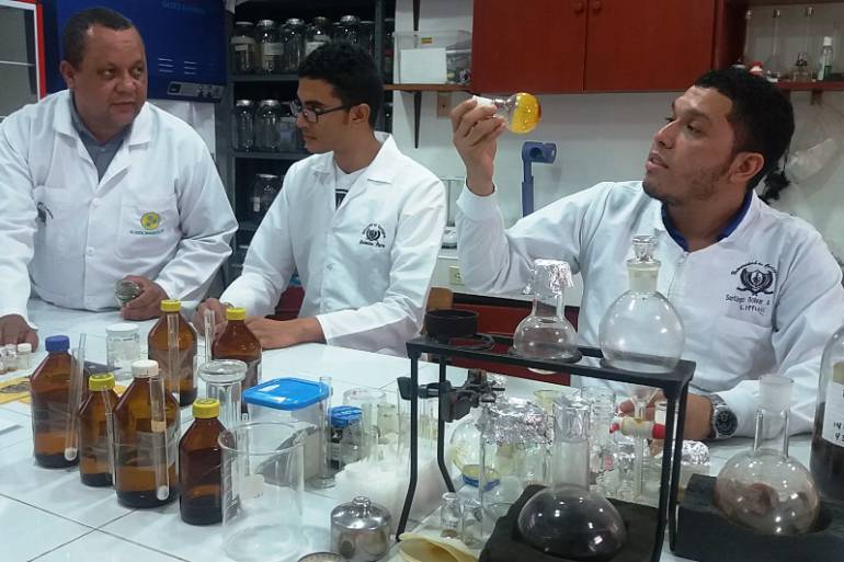 En Cartagena investigan propiedades de corteza de guayaba y semilla de mamey para atacar virus: En Cartagena investigan propiedades de corteza de guayaba y semilla de mamey para atacar virus