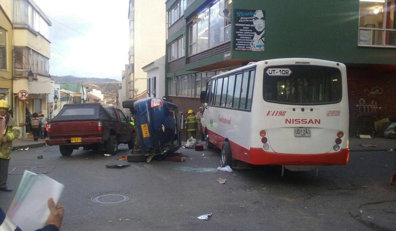 Accidente Tunja: Bus sin frenos dejó por lo menos 8 heridos en el centro de Tunja