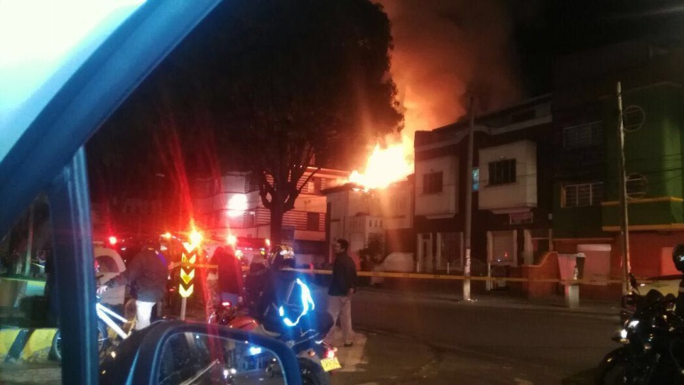 Incendio Teusaquillo: Bomberos controlan incendio en una vivienda de la localidad de Teusaquillo