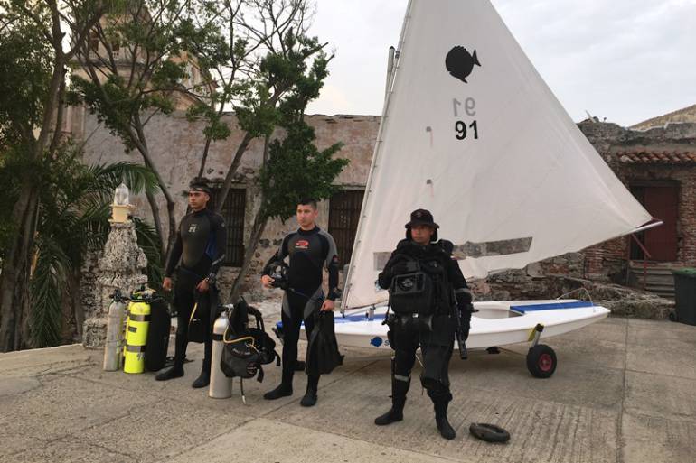 Armada Nacional especializa a sus buzos en rescate y salvamento: Armada Nacional especializa a sus buzos en rescate y salvamento