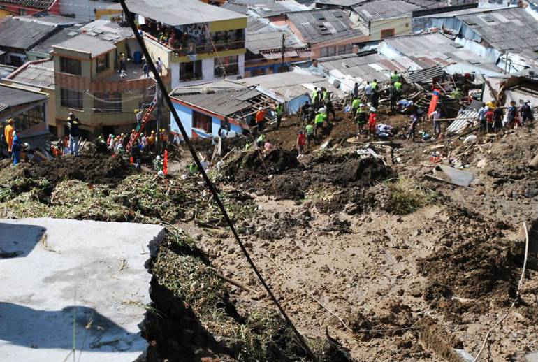 Tragedia en el barrio Cervantes de Manizales: Exalcalde, su secretario de obras y quien fue gerente de Aguas a responder penalmente por la tragedia de Cervantes