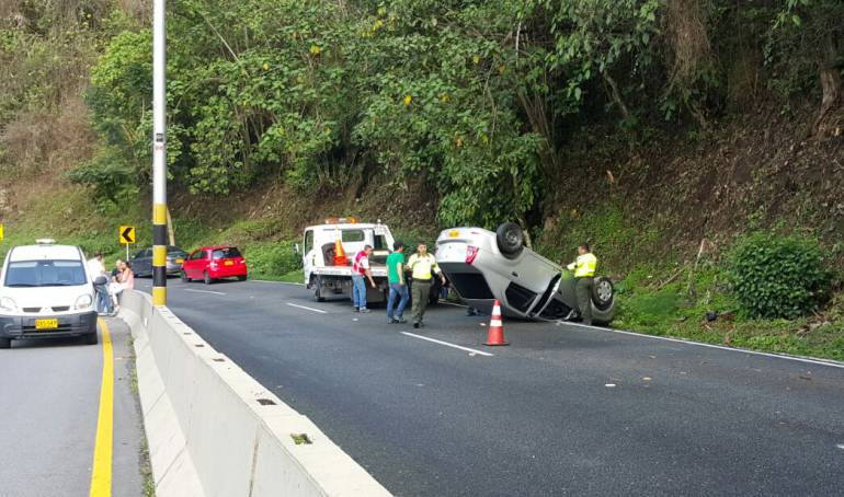 Accidente de tránsito en la vía Manizales - Chinchiná deja tres lesionados