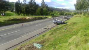 Accidente en vía Tunja-Bogotá deja herido al alcalde de Susacón, Boyacá y muerto a su conductor: Accidente en vía Tunja-Bogotá deja herido al alcalde de Susacón, Boyacá y muerto a su conductor Accidente en vía Tunja-Bogotá deja herido al alcalde de Susacón, Boyacá y muerto a su conductor: Accidente en vía Tunja-Bogotá deja herido al alcalde de Susacón, Boyacá y muerto a su conductor