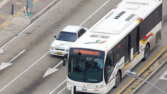 Pánico por emergencia en Transmetro.: Emergencia por presencia de humo tras recalentamiento en bus de Transmetro Pánico por emergencia en Transmetro.: Emergencia por presencia de humo tras recalentamiento en bus de Transmetro