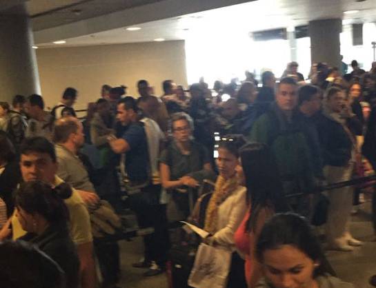 Largas filas en el aeropuerto El Dorado: ¿Qué está pasando en El Dorado? Largas filas en el aeropuerto El Dorado: ¿Qué está pasando en El Dorado?