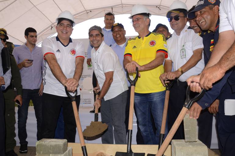 Mas bomberos para estaciones en Barranquilla: Alcalde reitera ... - Caracol Radio