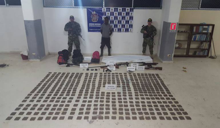 Operativo contra el Clan del Golfo en Chocó: Armada propina duro golpe al Clan del Golfo al decomisar armas de diferente calibre