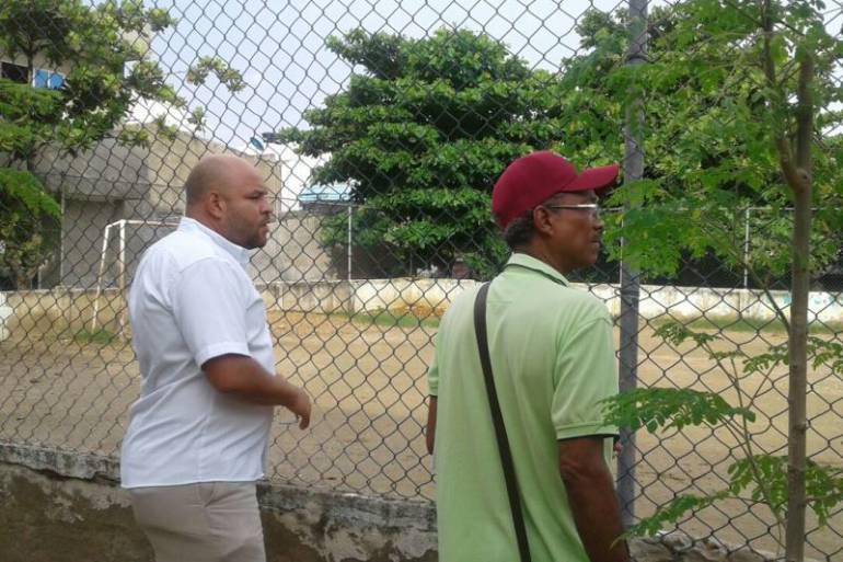 Alcalde de Localidad Uno visitó el barrio Nuevo Bosque para conocer las necesidades de esta comunidad: Alcalde de Localidad Uno visitó el barrio Nuevo Bosque para conocer las necesidades de esta comunidad