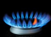 Ya está en Cartagena el primer buque para almacenamiento de gas