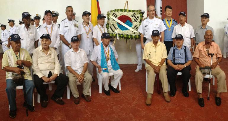 Armada Nacional rinde homenaje a los veteranos de la guerra de Corea: Armada Nacional rinde homenaje a los veteranos de la guerra de Corea