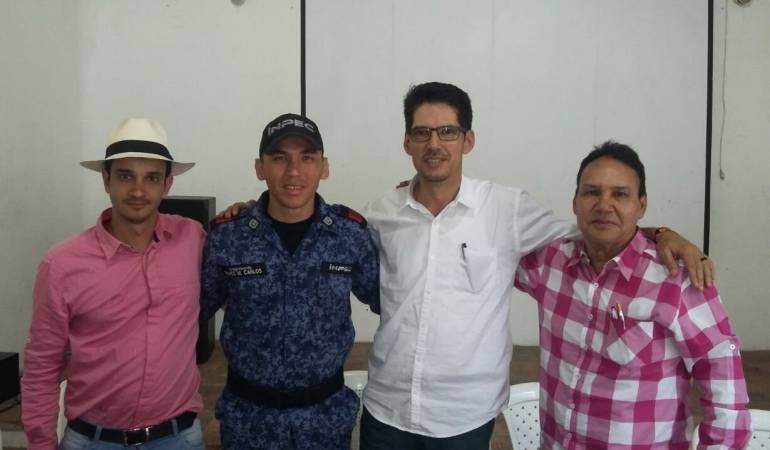 Defensores de derechos humanos respaldan acuerdo de paz