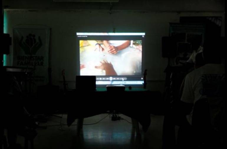 Jovenes de Asomenores en Cartagena estrenan cortometraje: Jovenes de Asomenores en Cartagena estrenan cortometraje